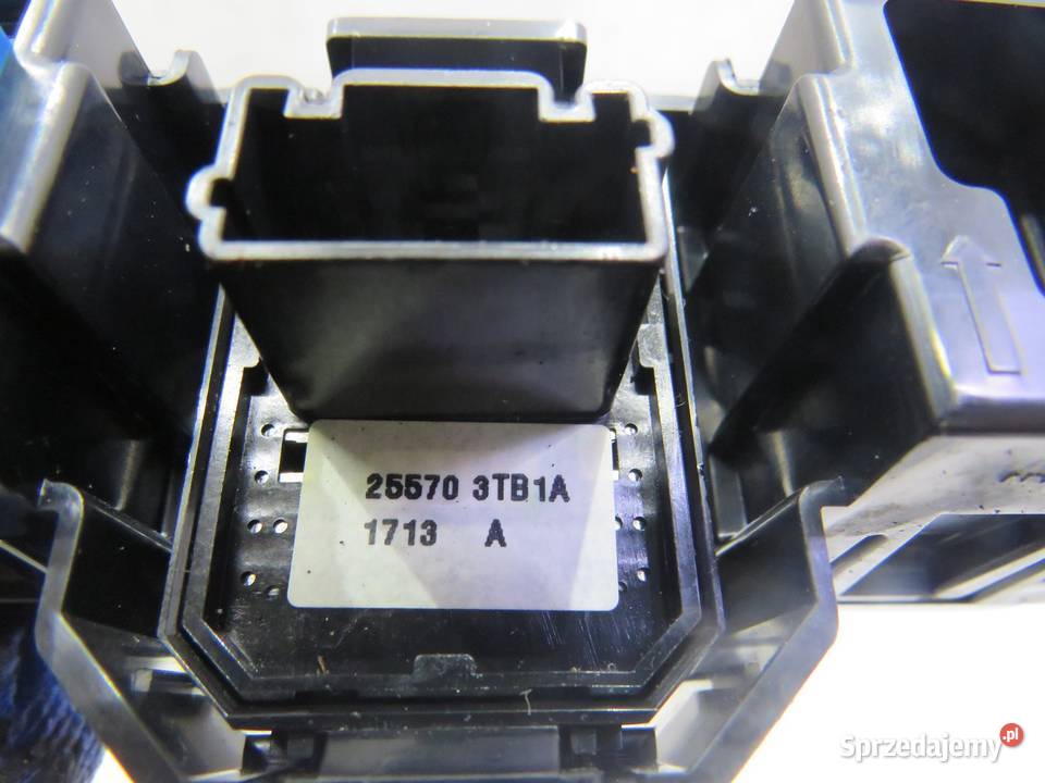PRZYCISK REGULACJI LUSTEREK NISSAN NOTE E12