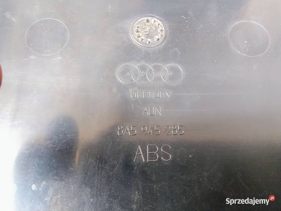 Audi 80 B4 Dekiel Pokrywa lampy klapy bagażnika