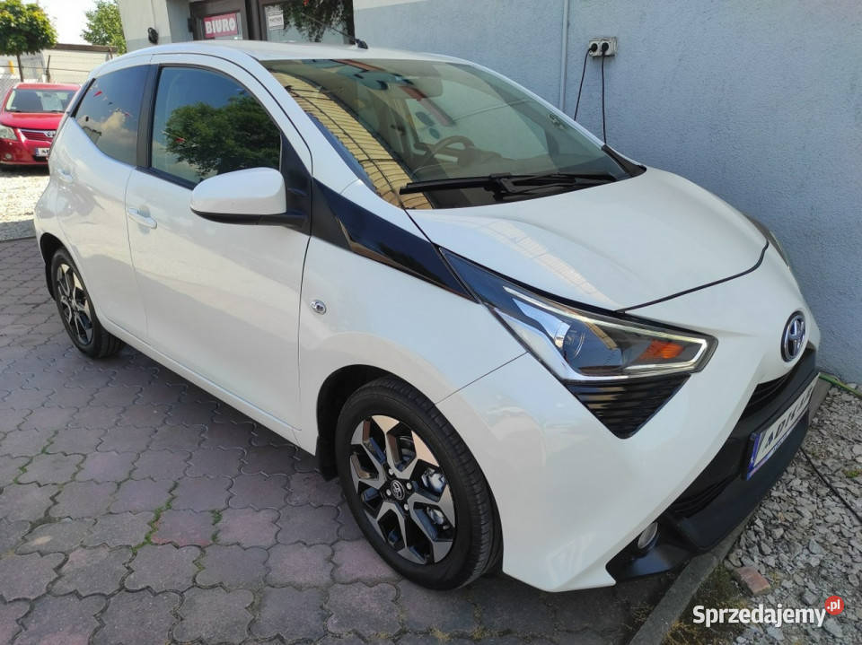 Toyota Aygo Klima tempomat Kamera 5drzwi LED VAT marża Aygo Racibórz