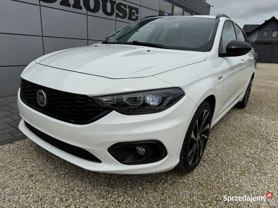 Fiat Tipo 14 Turbo SDesign II 2016 Zarejestrowany w Polsce sprzedam