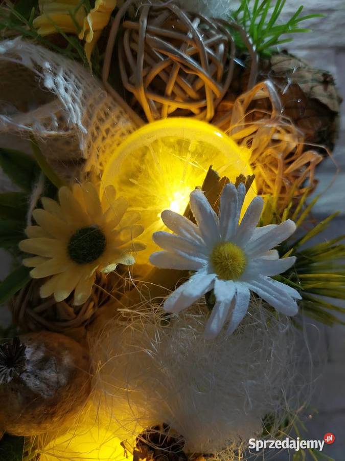 WIANEK Z CYTRYNAMI LED Stargard