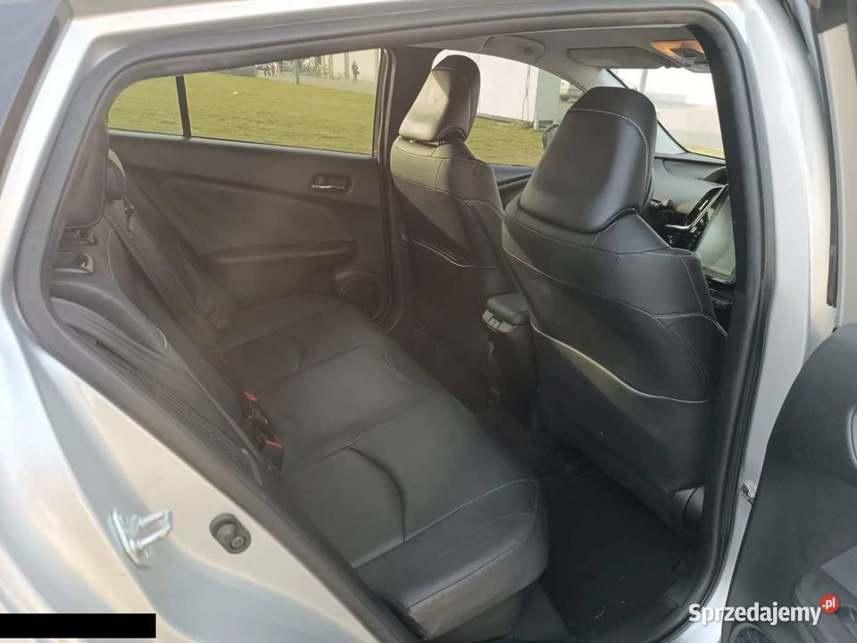 Toyota Prius 18 177 Hybryda plug in 2021r mazowieckie Ząbki