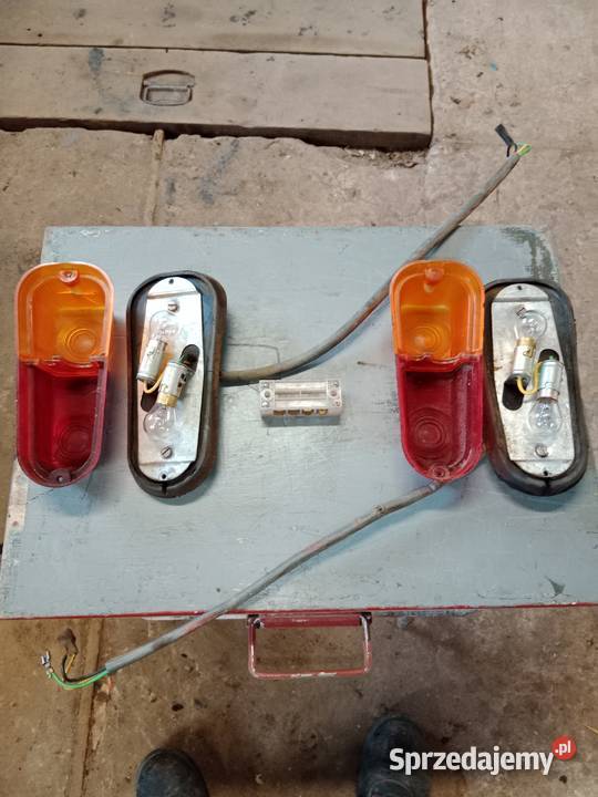 SYRENA LAMPY TYŁ Pniów