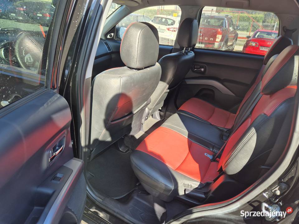 Mitsubishi Outlander 4x4 22d 156 183 7 osób 6 diesel Bujaków