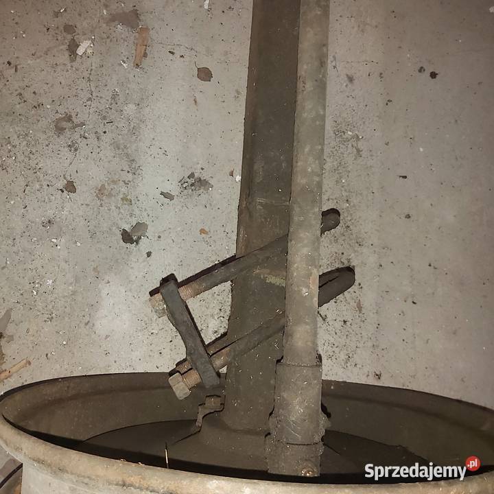 Oś z felgami opon 1200 20 Polne