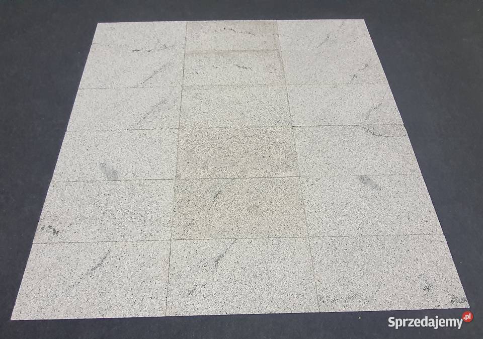 Płytki z granitu Bianco Sardo płomień na tarasy Bielawa