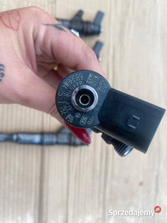 Cześć do BMW e60 E61 przedlift polifta Rok produkcji 2005 Oświęcim