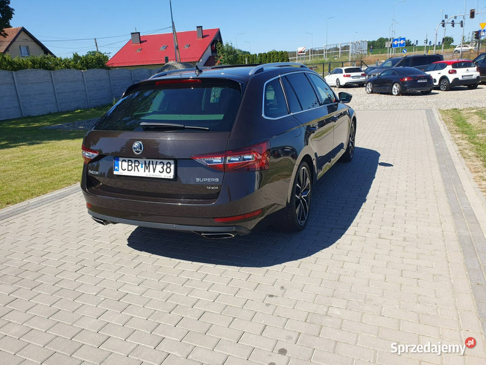 koda Superb 20tsi 280 4X4 DSG LaurinKlement Hak elektrochrom. lusterko wst. Strobice