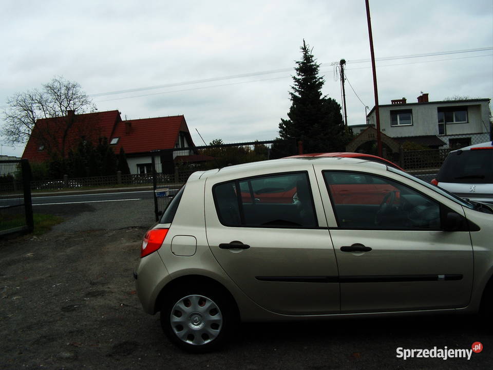 Renault Clio 14 Benzyna 2006 r 1400cm3 Września