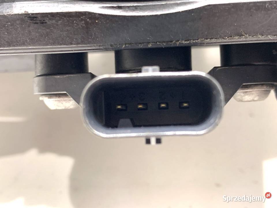 KOLEKTOR SSĄCY BMW F30 7588126 20 245 1118