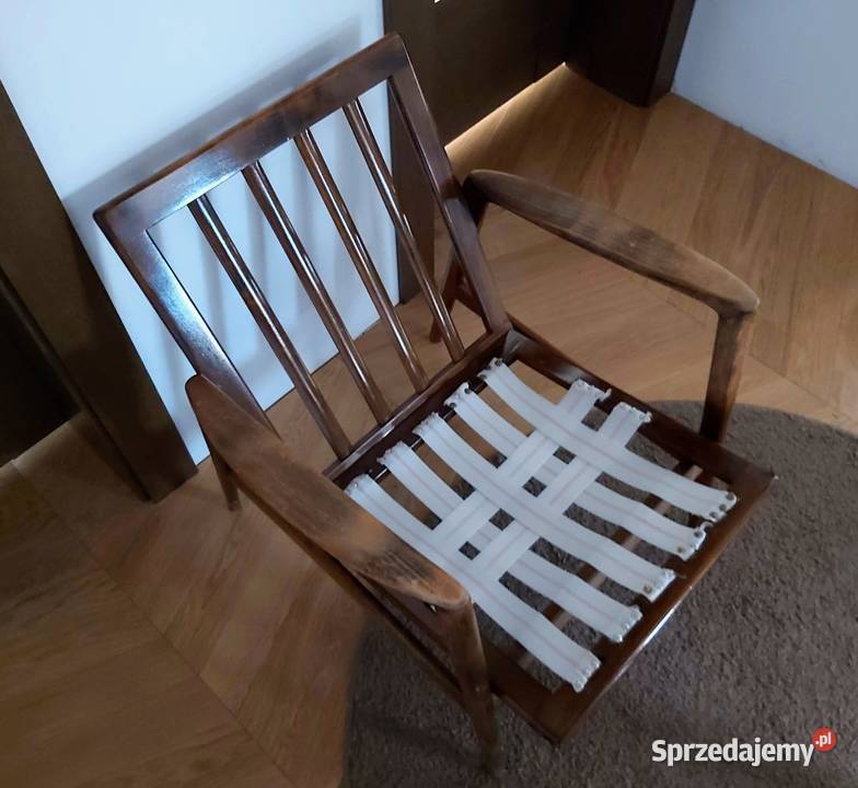 Fotel projektu Zenona Bączyka mazowieckie Józefów