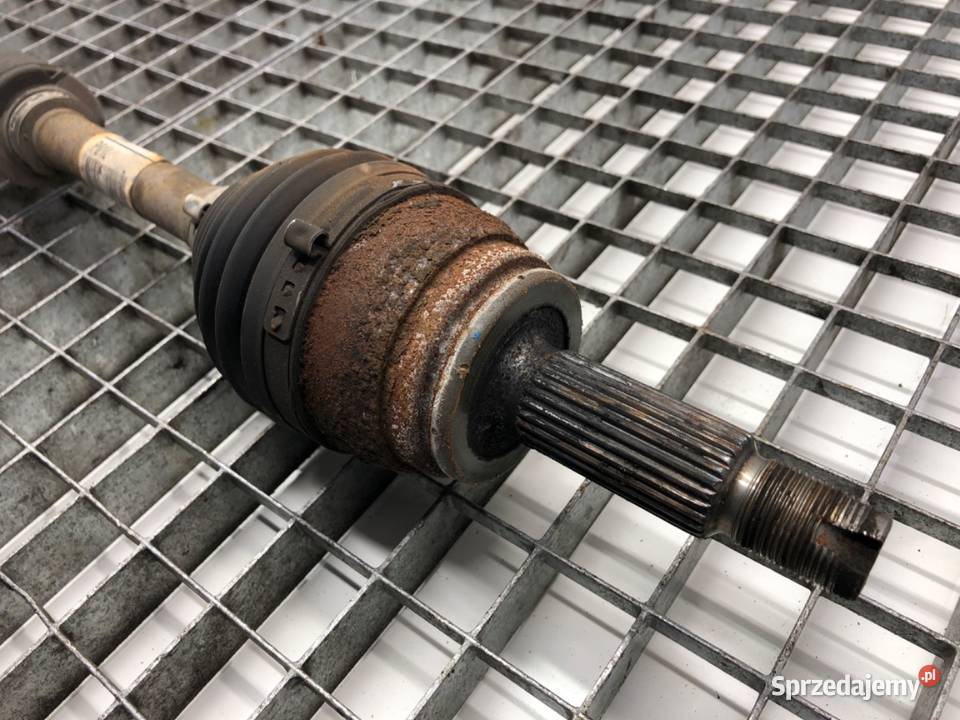 PÓŁOŚ LEWY PRZÓD HYUNDAI KONA 49500J9000 10 120 sprzedam