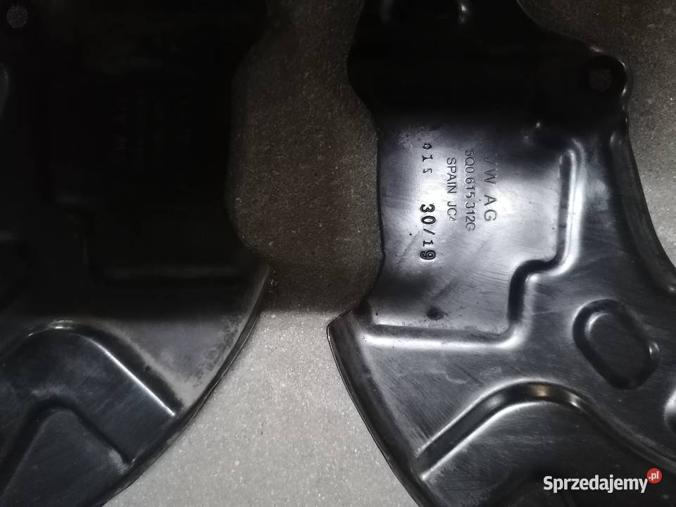 Volkswagen Passat B8 osłony tarcz przód PL Pozostałe