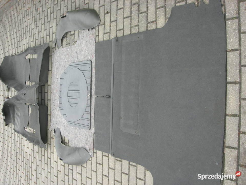 wyposażenie wnętrza omega a kombi Lublin sprzedam