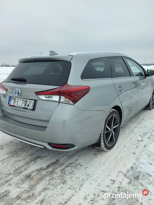 Toyota Auris Hybrid Olsztyn