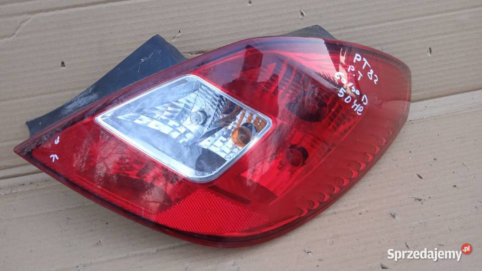 OPEL CORSA D HB LAMPA TYŁ PRAWA 5D EU Zbierkowo sprzedam