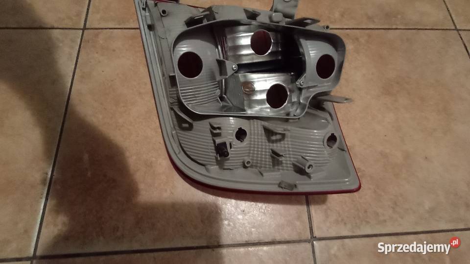 Lewa lampa tylna Skoda Rapid oryginał 5JH 945 lubuskie Zielona Góra