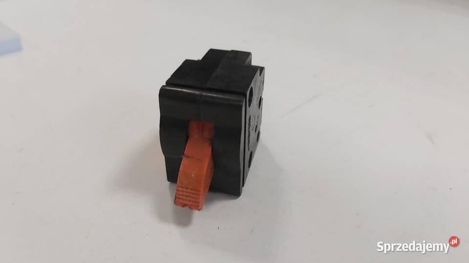 Wyłącznik 01 w obudowie 10A 230V mazowieckie Wyszków