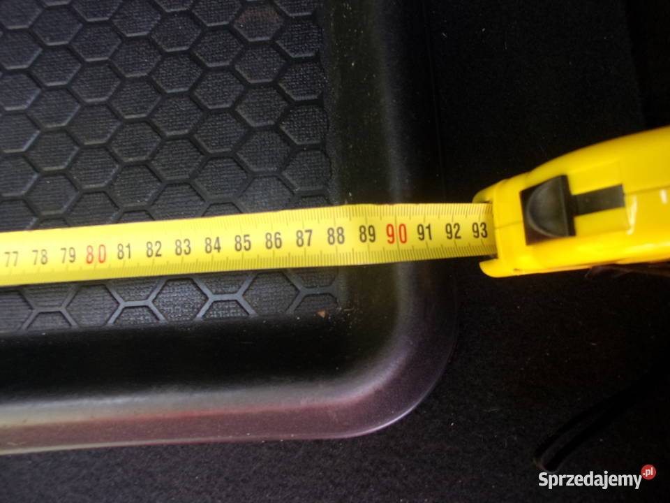 Wkład do bagażnika uniwersalna gumowa 92 x52 Warszawa