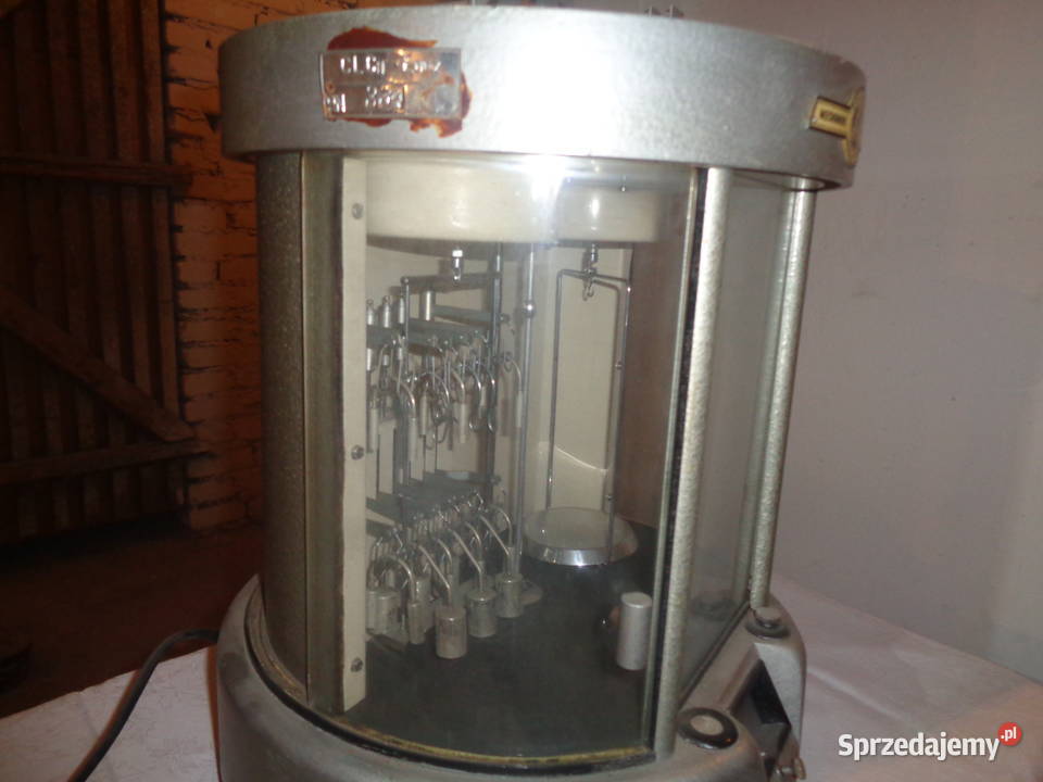 Waga analityczna z lat 60tych Łódź