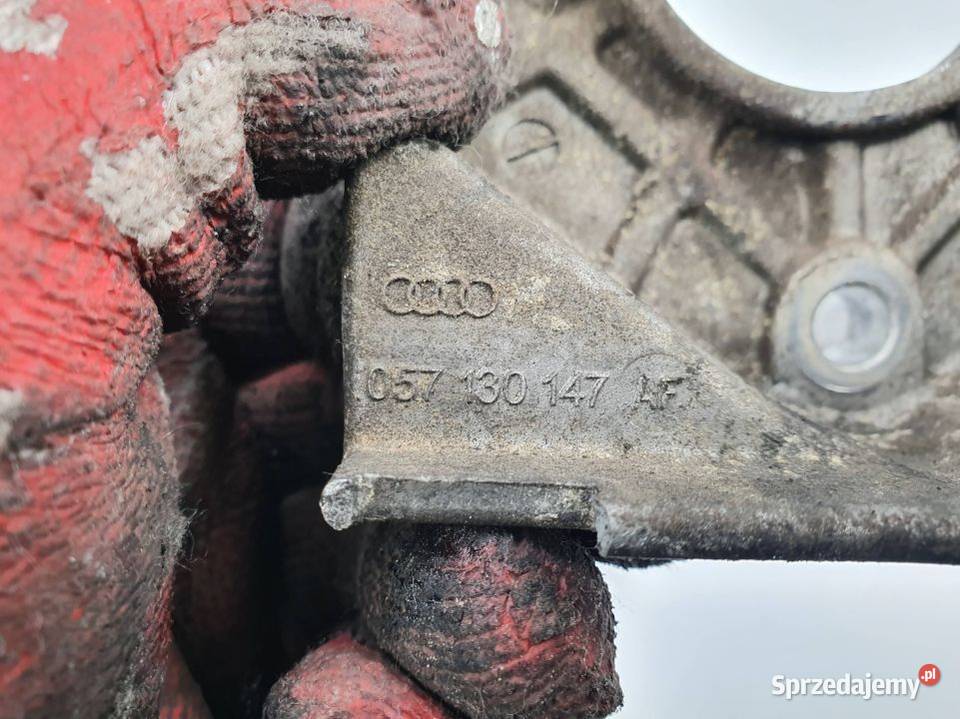 MOCOWANIE AUDI A8 L D4 057130147 Lipno