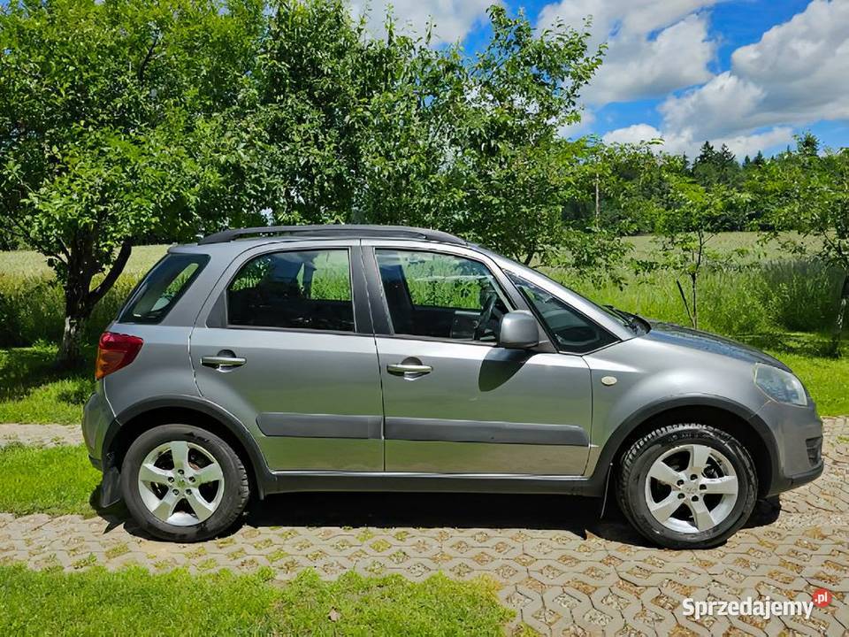 Sprzedam Suzuki SX4 4x4 Niski przebieg 2013r 76135km SX4 Suwałki