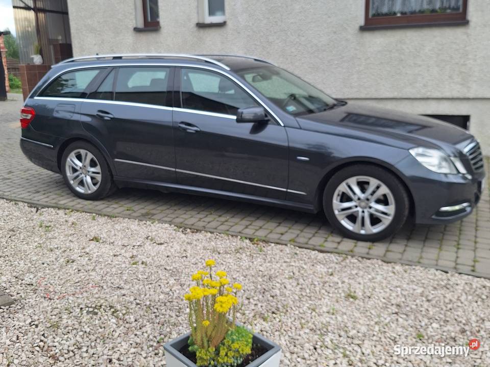 MERCEDESBENZE 220CDI W212170 2010r PRYWATNIE Pruszcz