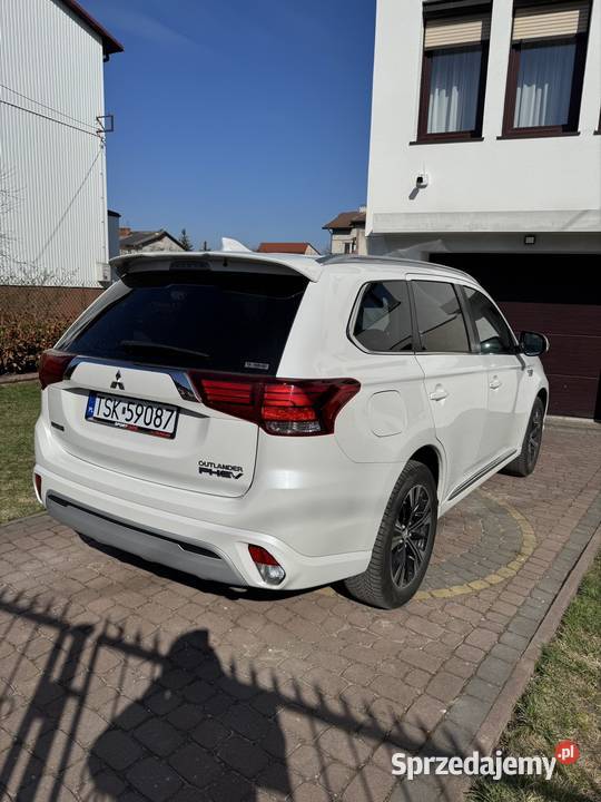 Mitsubishi Outlander PHEV 2019 bateria 85 Skarżysko-Kamienna
