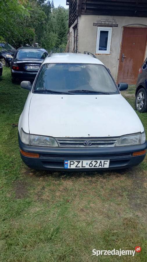 TOYOTA COROLLA KOMBI E10 14 XLi 1992r