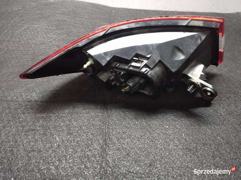 Renault Clio IV lampa prawy tył osobowe Swarzędz