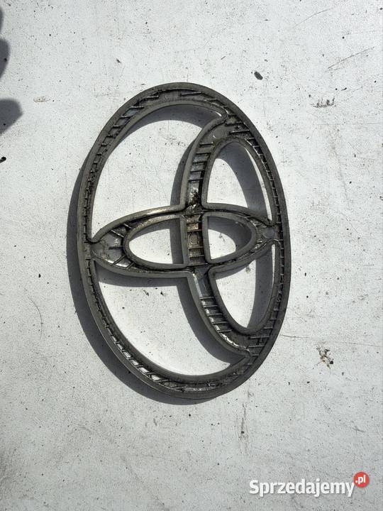 Emblemat znaczek Toyota