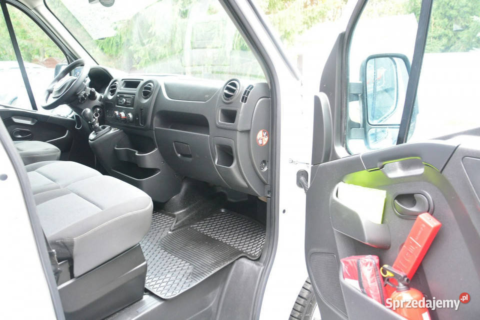 Renault Master średniak 6 osobowy brygadówka