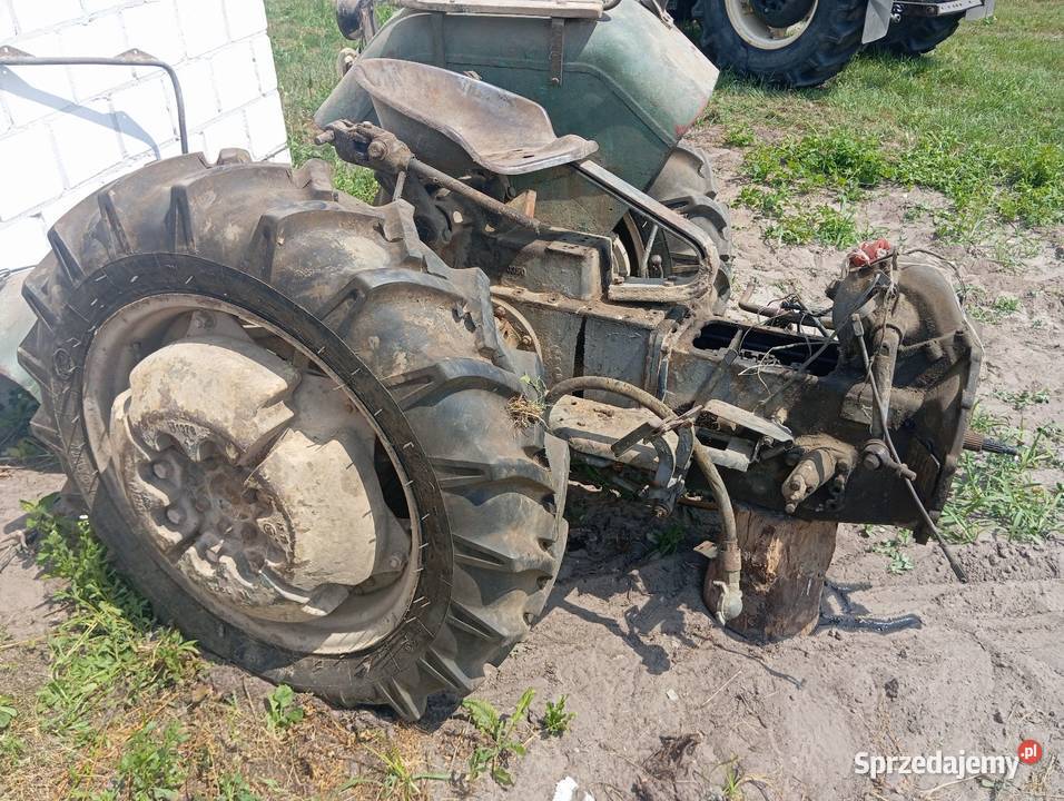 Sprzedam Ursus c325c328 do remontu