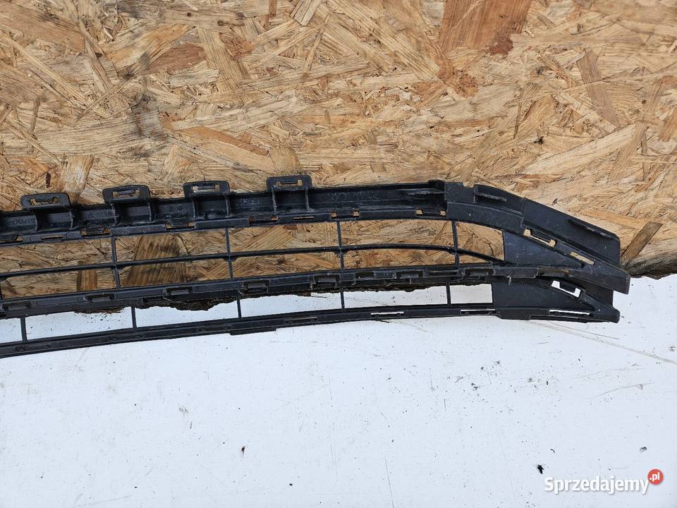 MERCEDES EQA AMG KRATKA ŚRODKOWA ZDERZAKA PRZÓD Międzychód