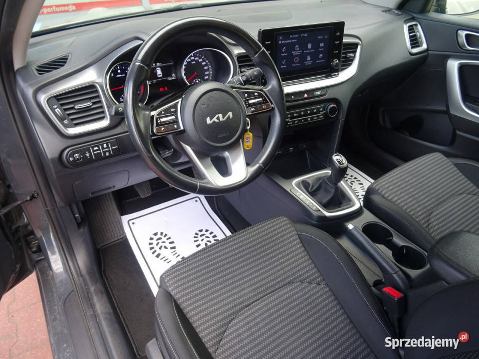 Kia Ceed 10 TGDI 120 Sportswagonwersja M Salon światła do jazdy dziennej Kia Łódź sprzedam