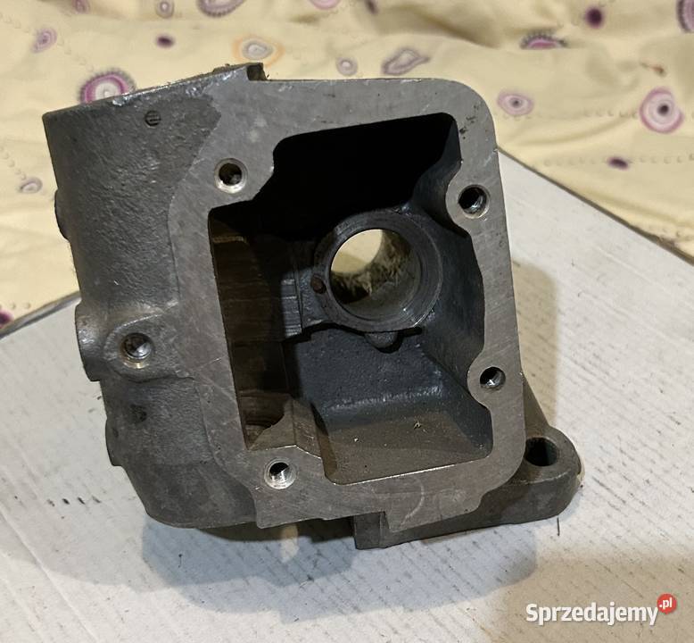 NOWA obudowa przekładni kierowniczej Fiat 126p Kolumny kierownicze mazowieckie