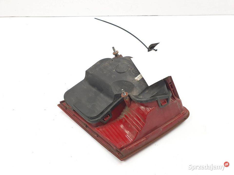 LAMPA W KLAPE PRAWA AUDI A8 D3 4E0945094G Pozostałe Lipno sprzedam