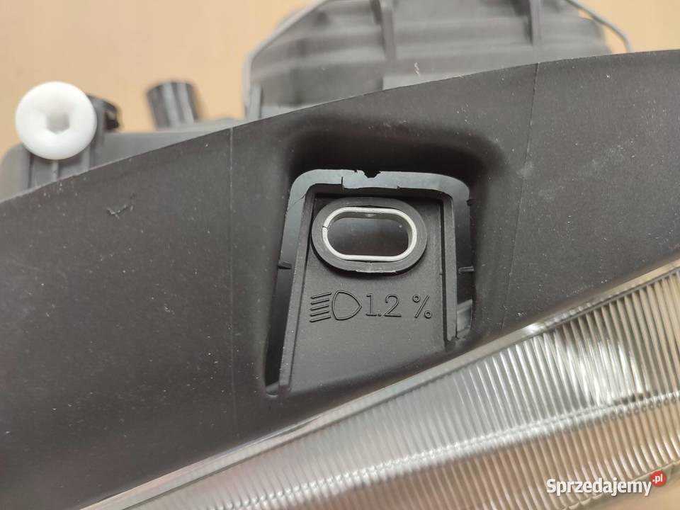 LAMPA LEWY PRZÓD SEAT AROSA 6H1 19972004 MAGNETI