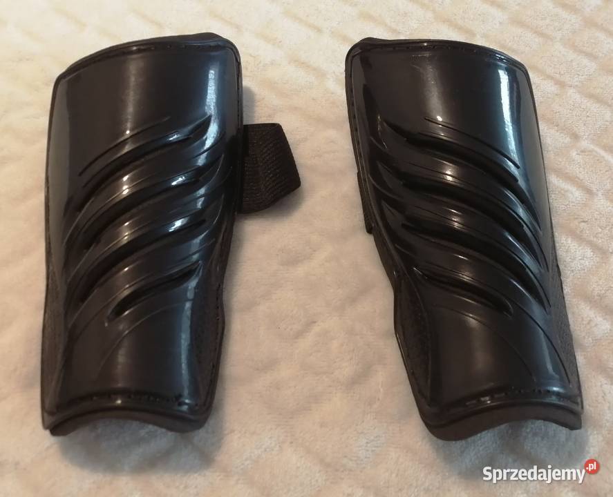 Ochraniacze dziecięce piłkarskie nagolenniki na Czeladź