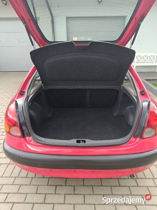 Sprzedam Toyota Corolla niski przebieg 105 500 1332cm3