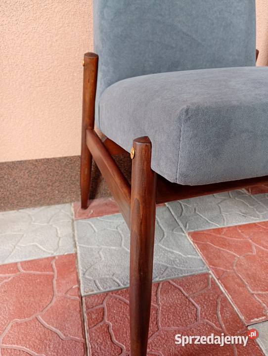 Dwa fotele z PRL CELIA typ 300227 renowacji Puszczykowo