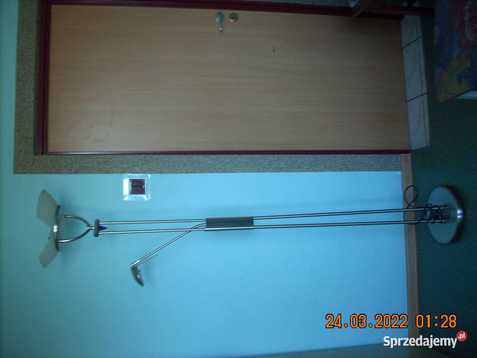 Lampa Stojąca z regulacją świecenia Rękoraj