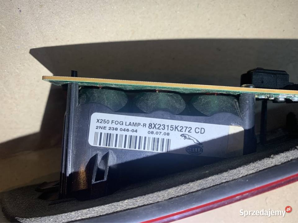 8X2315K272 lampa tył led jaguar xf x250 sedan