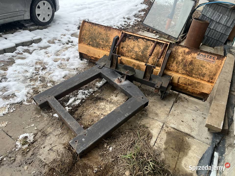 Plug do śniegu SNUTEC skrętny do wózka ładowark Wierzbna