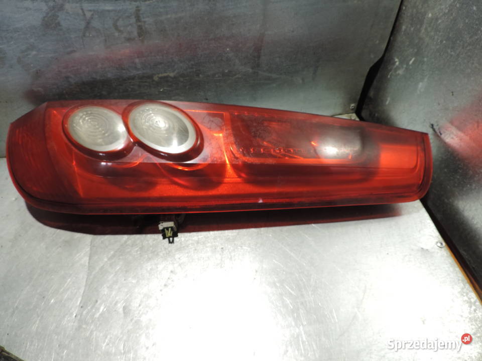 LAMPA PRAWY TYŁ TYLNA FORD FIESTA MK6 FL małopolskie Nowy Sącz