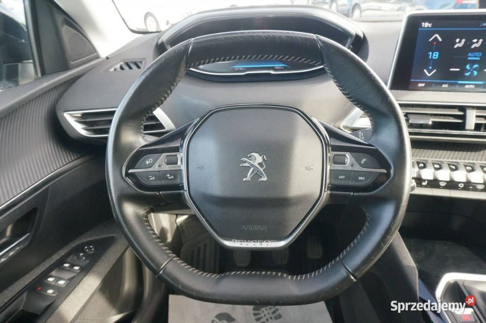 Peugeot 3008 12 Puretech 130 Active Pack Salon światła LED wielkopolskie