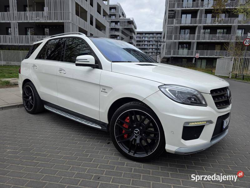 ML 63 AMG 4MATIC V8 55l benzyna 525 Zadbany Rok produkcji 2014 Warszawa
