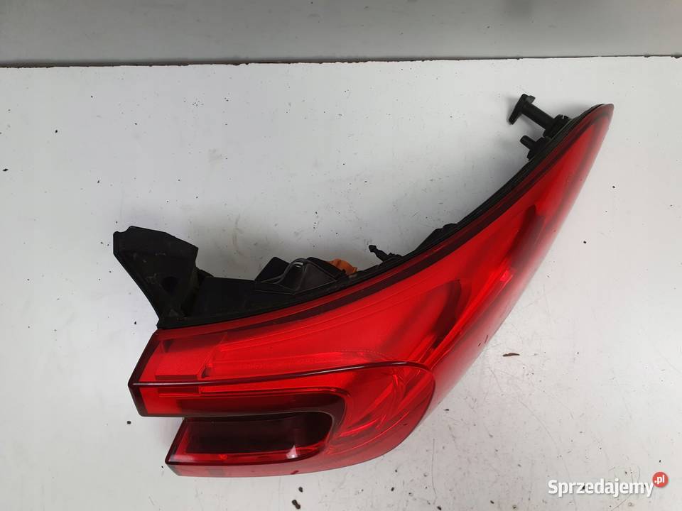 Renault Kadjar LIFT TYLNIA TYLNA LAMPA PRAWA