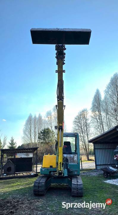 Sprzedam koparkę gąsienicową YARMAR b50 Piekoszów sprzedam