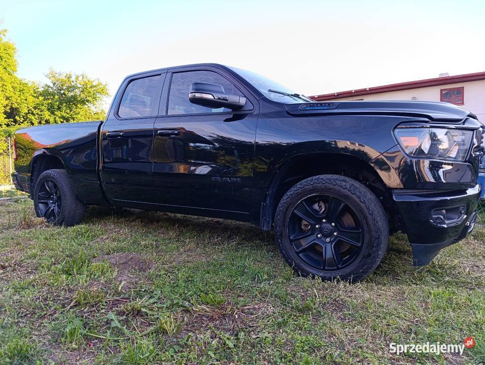 RAM1500 BIGHORN 2023r Auto w Polsce Grajewo